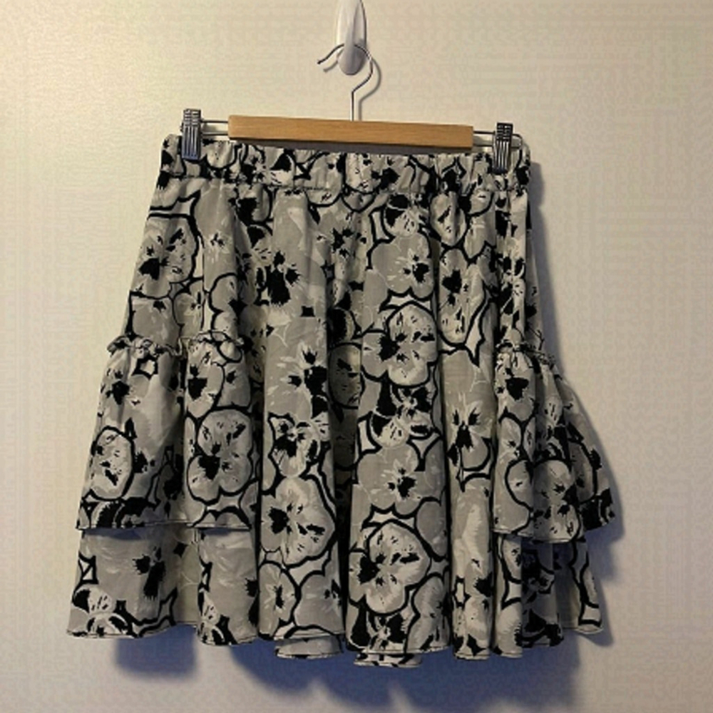Joe fresh ruffle skirt.